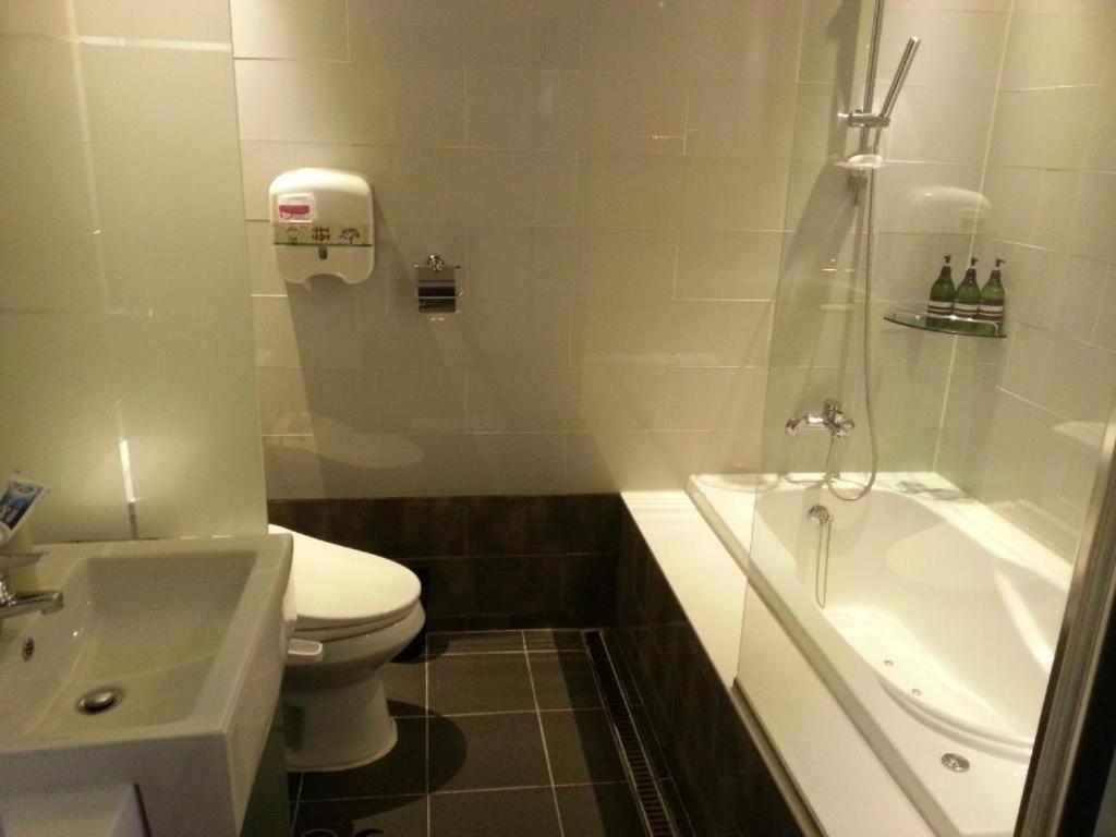 בוסאן Hi Design Hotel מראה חיצוני תמונה