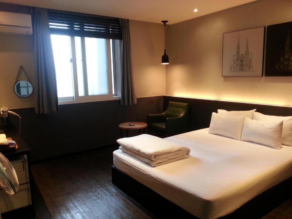 בוסאן Hi Design Hotel מראה חיצוני תמונה